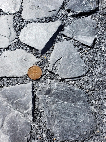 Natural Slate Stone Coarse Sand Less Than 1/8" - USA Sourced and Packaged for Mosaic Stone Art, Crafts, Basing Models, Wargaming, Bonsai, Succulents, Miniature or Fairy Gardens (1 lb)